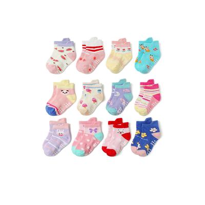 China Sporty Baby non slip grip ankle socks for sale