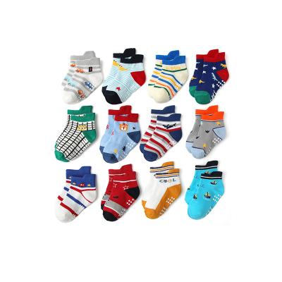 China Sporty Baby infants toddlers boys girls non slip grip ankle socks for sale