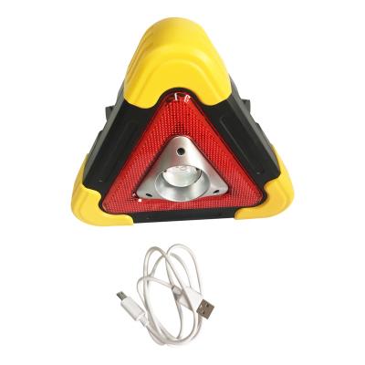 China Car Plastic Manual Emergency Triangles Warning Light, Safety Triangles Warning Road Emergency Breakdown Hazard Reflector Signs for sale