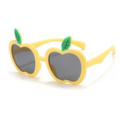 China Fashion Sunglasses New Arrival Children's Silicone Polarized Sunglasses Cute Cartoon Apple Shaped Sunglasses UV400 Protection Kids Glasses for sale