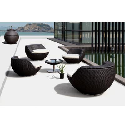 China Outdoor Rattan Sofa Set Modern Garden Furniture Sofas Sectionals With Table for sale