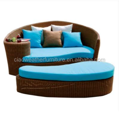 China Elegant Round Sun Sofa Rattan Lounge Bed for sale