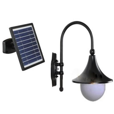 China Garden On-Off Control Stored Outdoor Powered Solar Garden Fence Barn Wall Light for sale