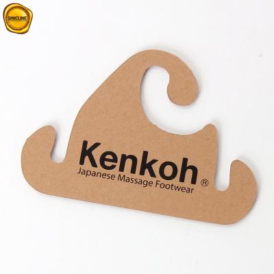 China 2mm Dikke Flip Flops Gerecycleerde Kartonhangers met Kraftpapier-Document Te koop