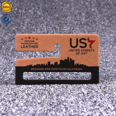 China Logo Stiff Cardboard Hangers de encargo en venta