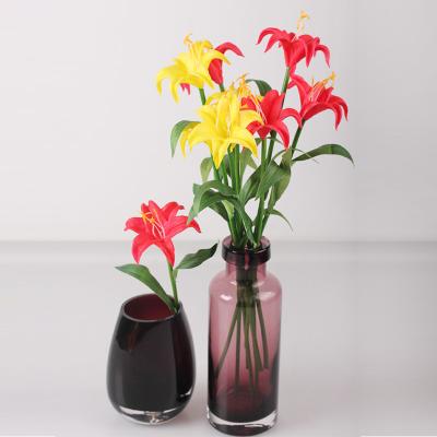 China Wedding Flowers Hot Selling PU Easter Mini Spider Lily Artificial Flower For Easter for sale