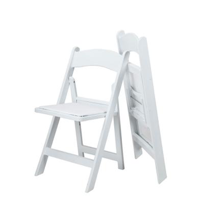 China Quick Setup And Hot Sale Modern Portable Wedding Party Easy Handling White Plastic Folding Chair for sale