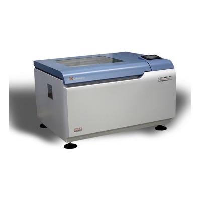 China 0-16000lx Microbiology Cell Culture Oscillator Light Shaker Incubator Electric Medical Lab 70L/250L for sale