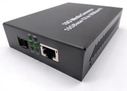 China 10G Unmanaged Media Converter with SFP+ & RJ45 port for sale