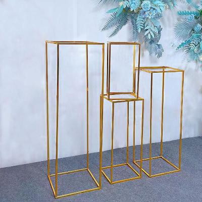 China Moden Gold Flower Stand Metal Plated Wedding Centerpiece Candlestick Reception Area Decoration for sale