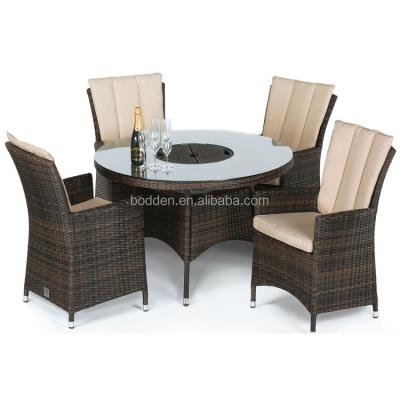 China Minimalist weather resistant rattan powder coated aluminum frame 4 seaters outdoor table and chair set for sale