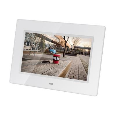 China Wifi Wifi Small Size 7 Inch Digital Photo Frame/Digital Picture Frame With HD IPS 1024*600 Touch Screen Multi Function Super Slim ESD for sale