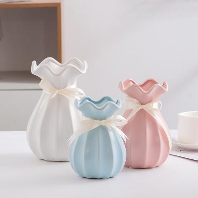 China Modern High Quality Colorful Ceramic Home Decor Bedroom Vase Mouth Wave Vase Flower Rose Ceramic Vase for sale