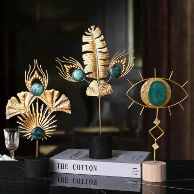 China New Modern Europe Feather Decor Creative Eye Desktop Other Home Decorations Metal Crafts Wholesale for sale