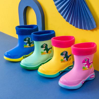 China Outdoor Waterproof Detachable Coating Warm Velvet Dustproof Waterproof Cartoon Dinosaur Boot Non-slip Waterproof Children Rain Boots for sale