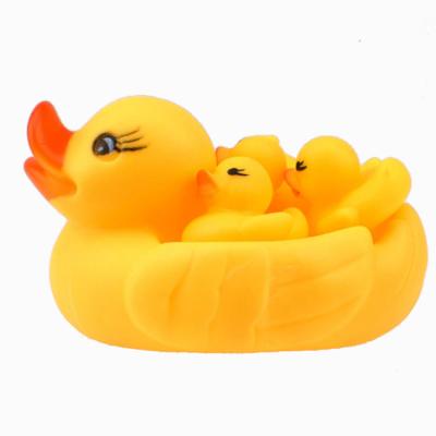 China PVC Eco-Friendly Promotional Wholesale Duck Bath Toy Cute Holiday Yellow Bath Duck Toy For Small Baby Toys Decompression Bath for sale