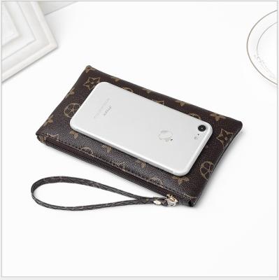 China 2021 Fashion Waterproof Tassel Women's Solid Wallet For Small Lady Short Leather Luxury Zipper Wallet for sale