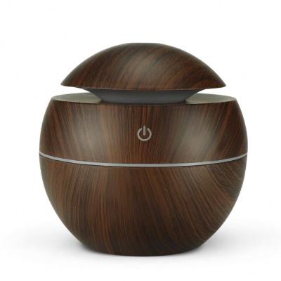 China Household 130ml MINI USB Diffuser , Wood Grain With Colorful Change Humidifier for sale