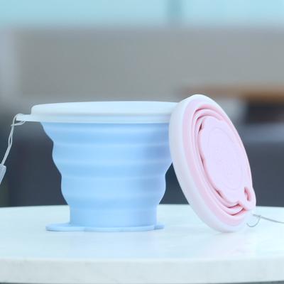 China Viable Pocket Colapsible Reusable Folding Cups Mugs Silicone Handkerchief Coffee Mug for sale