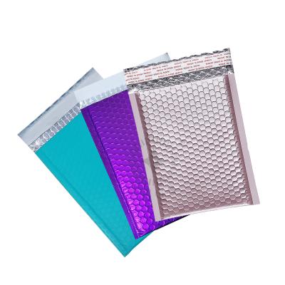 China Shock Resistance Fast Delivery Holographic Metallic Bubble Mailer Padded Bubble Mailers Express Envelope Mailer for sale