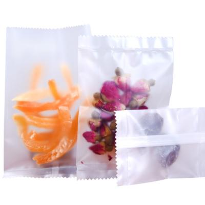 China Medium Barrier Vacuum Pillow Food Bag Seal Airtight Back Center Plastic Snack Bag Seal Cookie Packing Bag for sale