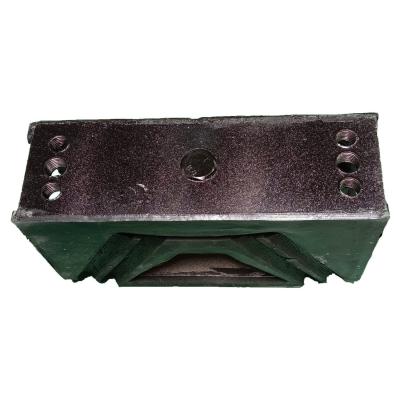 China Wheel Driving System Parts Sinotruk HOWO Truck Engine Bracket Rubber Mounting Az9725590031 for sale