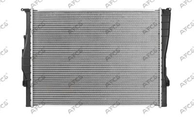 Chine Radiateur en aluminium du moteur 17117562079 pour BMW 3ER E90 323i N52 325i 328i 330i à vendre