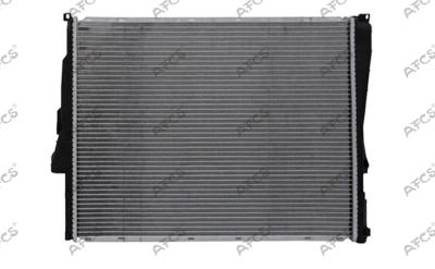 China 17101439103 17111439104 Water Cooling Radiator For BMW X5 E53 for sale