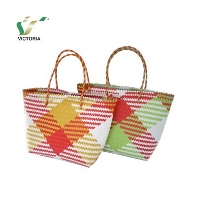 China Fashion Pattern Design Lady PP Woven Handbag Wholesale Ladies Fashion Casual Handbag for sale