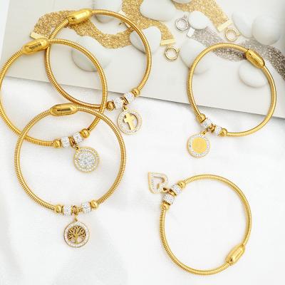 China 2022 Environmental Friendly Fashion Women Jewelry 18k Gold Plated Stainless Steel Charms Bangle Bracelet for sale