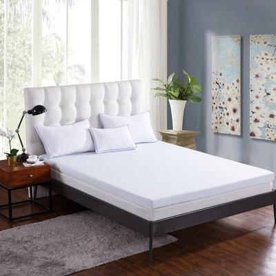 China Home Furniture White Memory Foam Bed Mattress Topper For Sleeping for sale