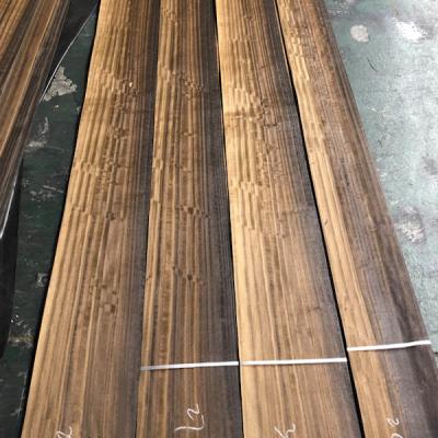 China Primula Holz Veneer Sperrholz, geräucherte Eukalyptus Veneer 0,5 mm für Bodenbelag zu verkaufen