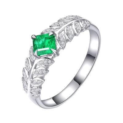 China High Quality Factory Wholesale Exquisite Women's Ring Luxury Design Party Emeralds Ring for sale