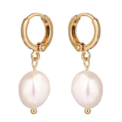 China FASHIONABLE Tasty Small Gold Filled Dangle Circle Earrings Minimalist Pearl Circle Charm Earrings for sale