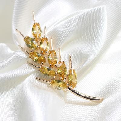 China Daily life the latest wholesale yellow zircon gold wheat ear brooch men and women the same style brooch for sale