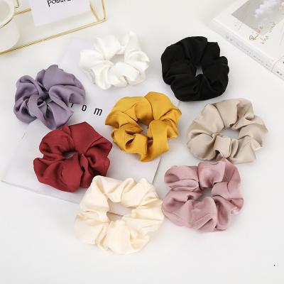 China Hot selling 2021 European and American style and affordable colorful 100% silk satin hair ties hair scrunchies for sale