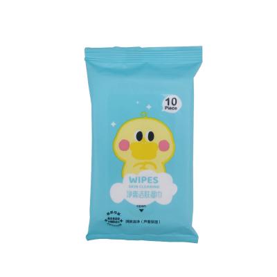 China Facial Makeup Soft Hydrating Cleansing Remover Wipes Nonwoven Makeup Remover Wet Wipes for sale