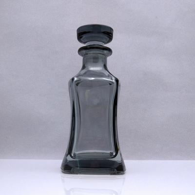 China Black Gray Transparent Refillable Glass Personal Care Perfume Decanter 150ml Square Display Bottle for sale