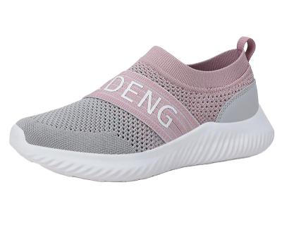 China 2021 New Style Women's Walking Shoes Anti-skid Fashion Breathable Lightweight Sneakers Fashionable Sports Shoes for sale