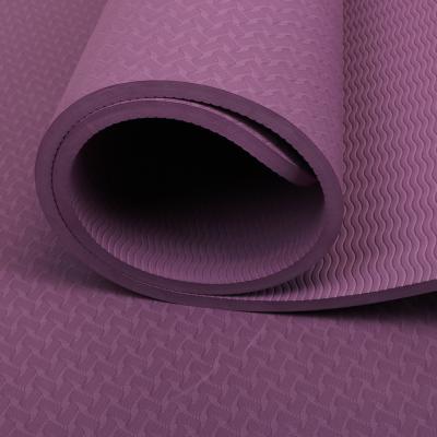 China Strip 8mm Non Slip Yoga Mat Lengthened And Thickened Non Slip Exercise Yoga Mat for sale