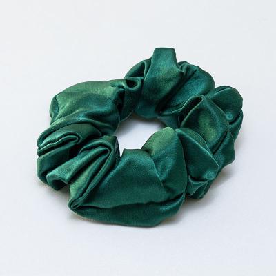 China Trendy 100% Pure Silk Satin Scrunchie Hair Accessories Fashion Silk Hair Scrunchie for sale