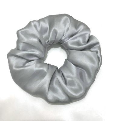 China 2022 fashionable satin hair scrunchie 100% pure silk soft hair scrunchie for sale