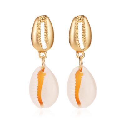 China New Environmentally Friendly Pearl Earrings Shape Gold Natural Sea Wind Shell Earrings Creative Retro Wind Earrings for sale