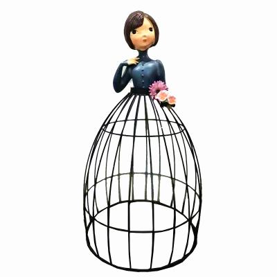 China Minimalist cute iron dress girl princess iron doll yard balcony decoration clematis gardening trellis for sale