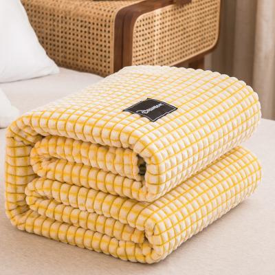 China OEM ODM Fade Resistant Pure Color Thick Flannel Viable Custom Fleece Mink Blanket For Spring Autumn for sale