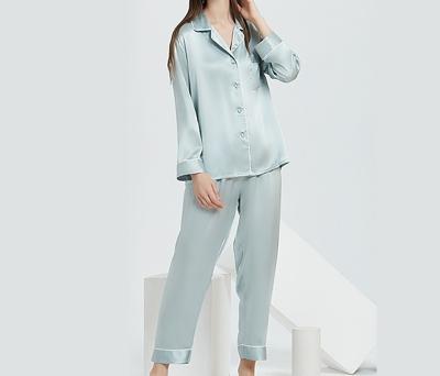 China Custom QUICK DRY Silk Pajamas OEM/ODM 100% Mulbery Silk Wrap Satin Long Pants Housewear Silk 2 Piece Pajamas Set for sale