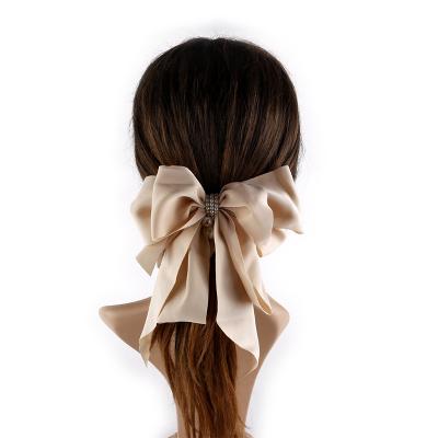 China Fabirc Clip+ Most Fashion Korea Barrette Clip Hair Clip Holder for sale