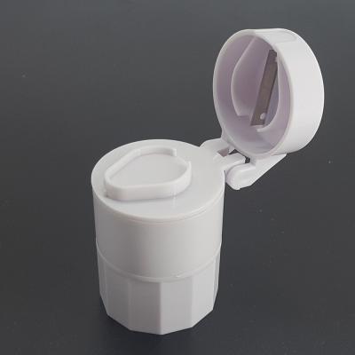 China Pill Cutter Tablet Cutter White Color Tablet Cutter Container All In One Pill Box for sale