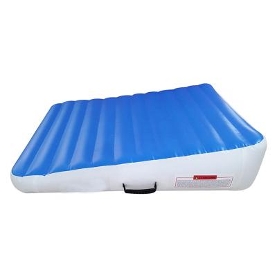 China Customized Ramp Home Exercising Mats Inflatable Inclined Design Gym Air Slope Triangle Mat for sale