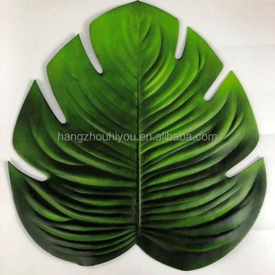 China 2018 viable hot sale wholesale leaf shape picnic outdoor place mats for party decoration for sale